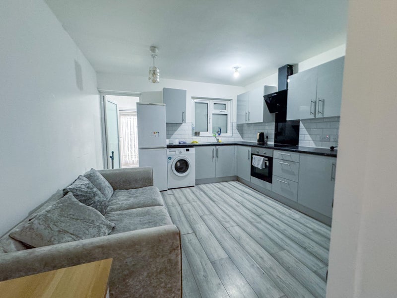 Double room in Canning Town/Docklands