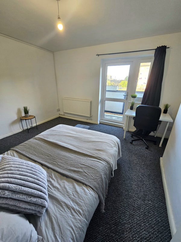 Double room near Bow/Mile End