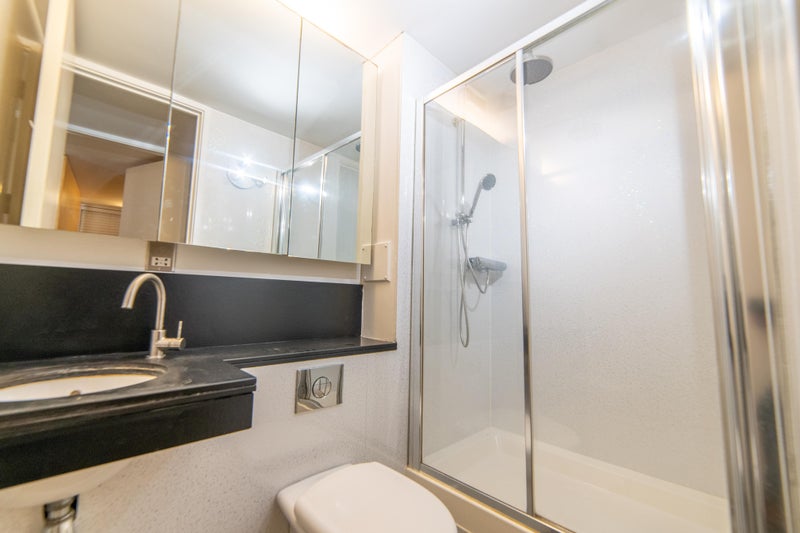 Double ensuite room North Greenwich