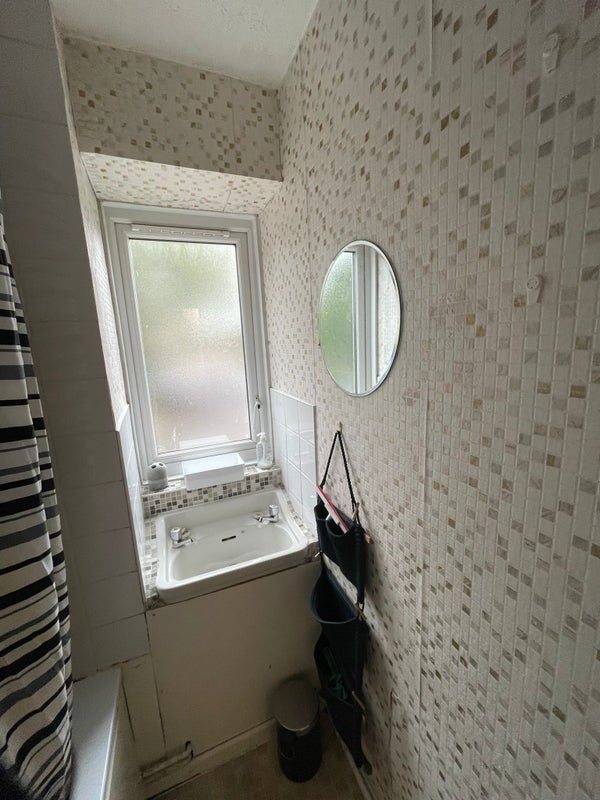 Large Double Available Aldgate/Stepney Gree