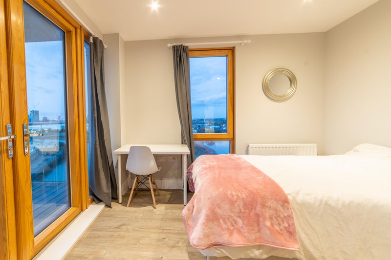 Double room in East India/Canning Town