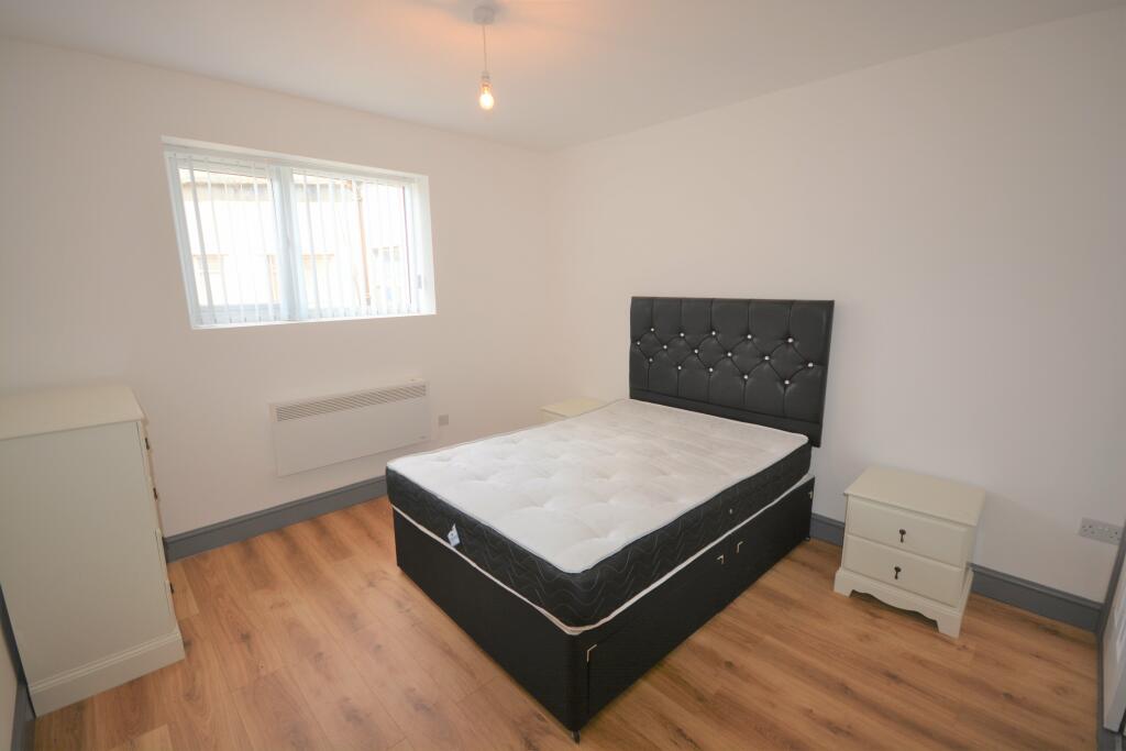 A spectacular and spacious studio flat