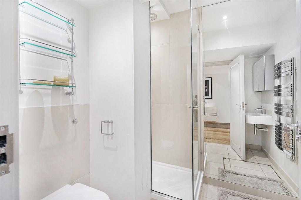 A spectacular and spacious studio flat