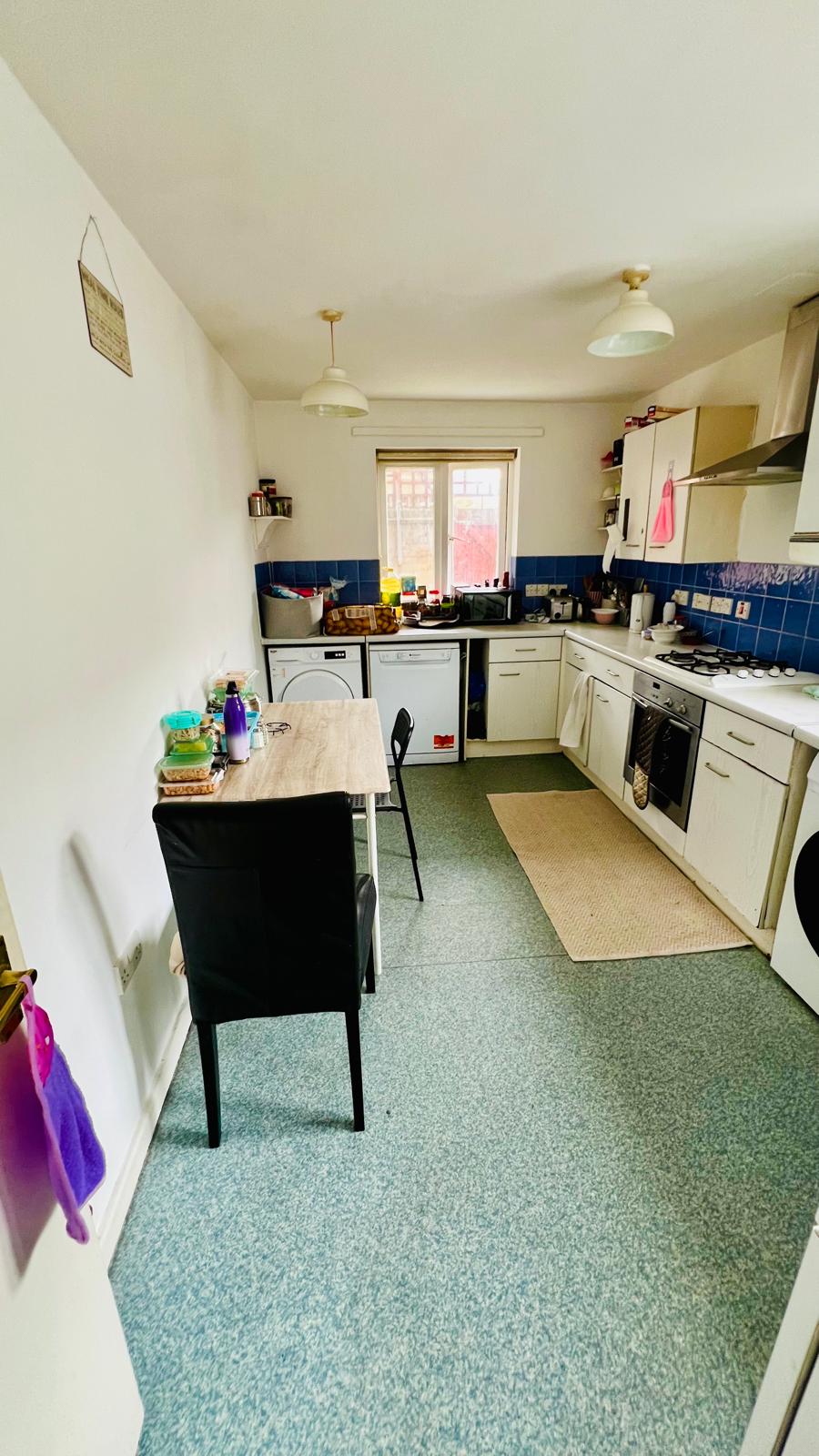 Double Room in zone 2 near Queen Mary University