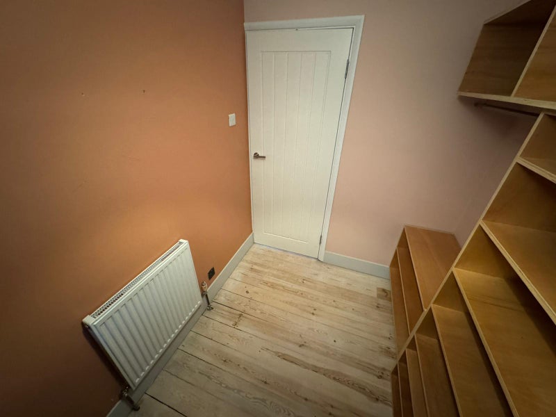 *Modern 4 Bedroom House in Rainham Avail Now RM13