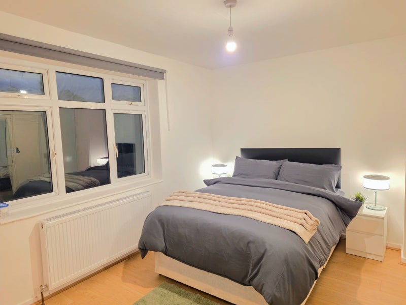 Stunning 5 Bedrooms Located Near Westferry E14
