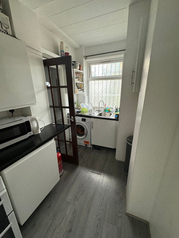 Lovely Semi-Double Room in London Bridge SE1