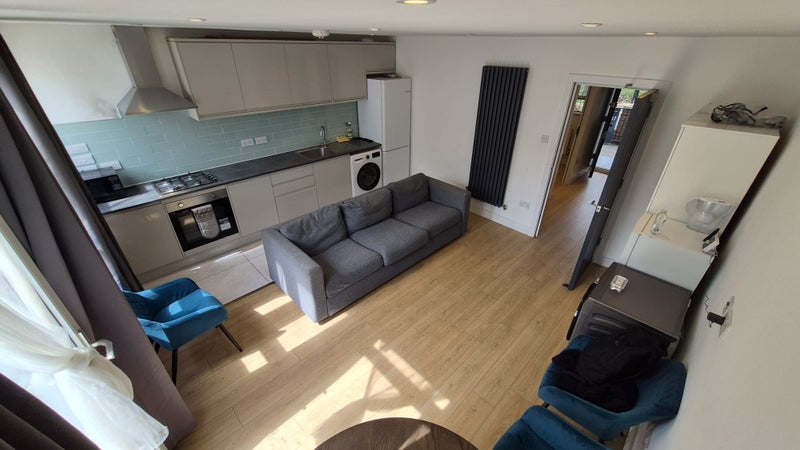 *Semi-Double Available in in a Modern Gf Flat E14*