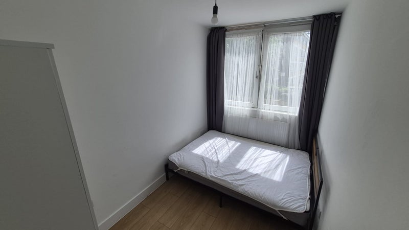 *Semi-Double Available in in a Modern Gf Flat E14*