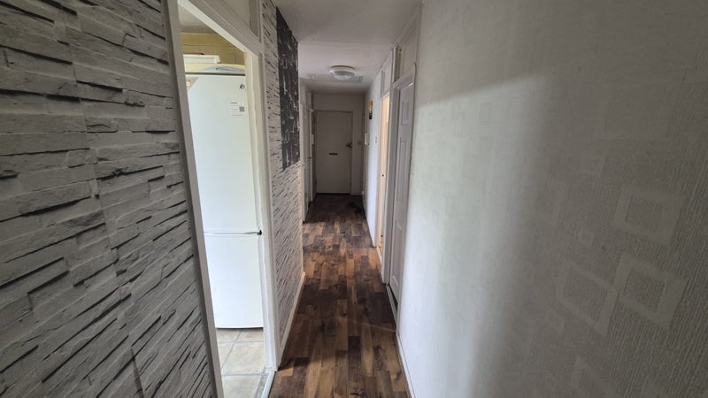 *Large 2 Doublerooms in a Clean Homely Flat in E3*