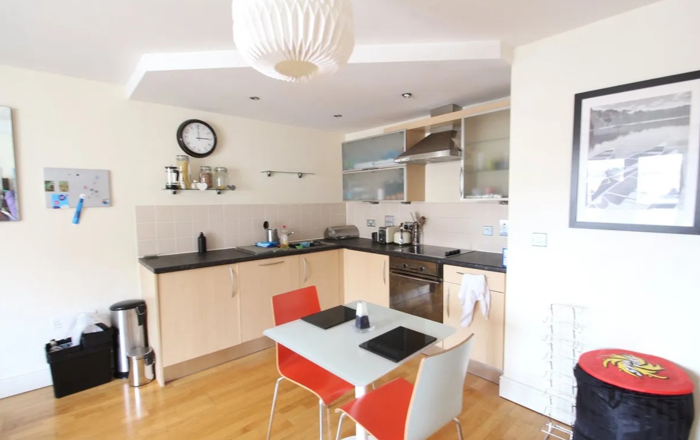 Cosy 2 bedroom flat share in Shoreditch EC2