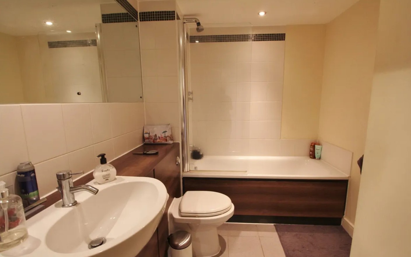 Cosy 2 bedroom flat share in Shoreditch EC2