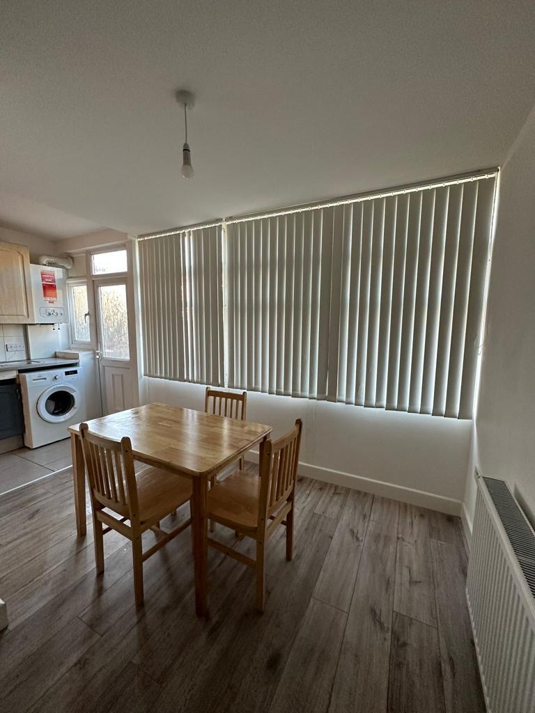 🌟 Double Room – Buller Road, Tottenham Hale (N17 9BH)