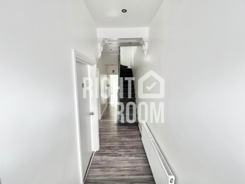 X3 Double Rooms in Forest Gate