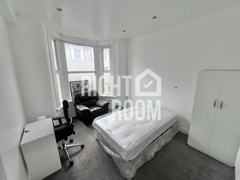 X3 Double Rooms in Forest Gate