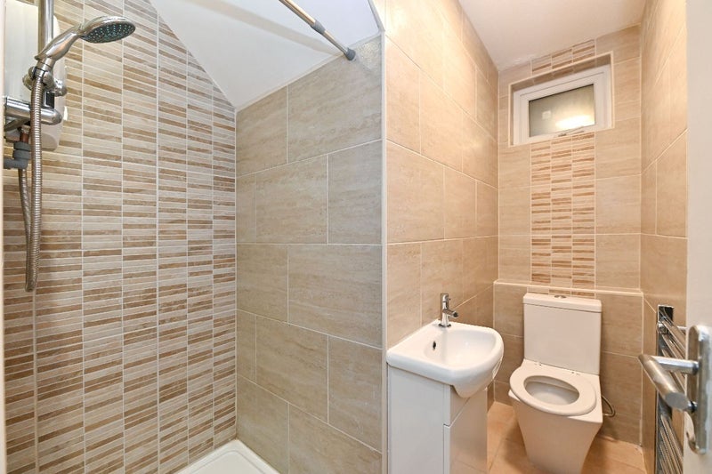 Bright Double Room near Caledonian Road 