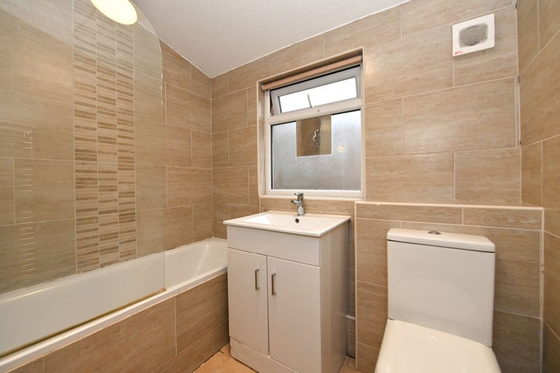 Bright Double Room near Caledonian Road 