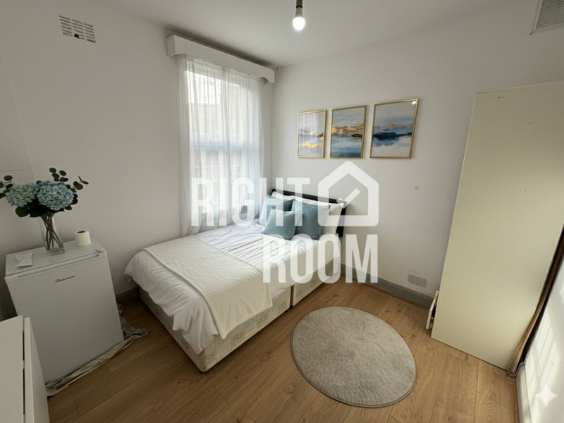 Double Room by Kings Cross