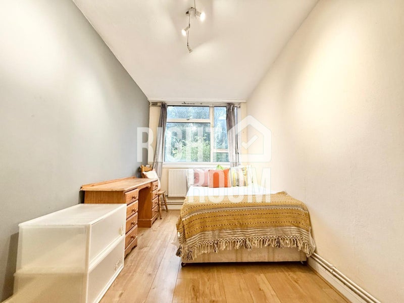 Affordable room in Prime Location-South Quay E14