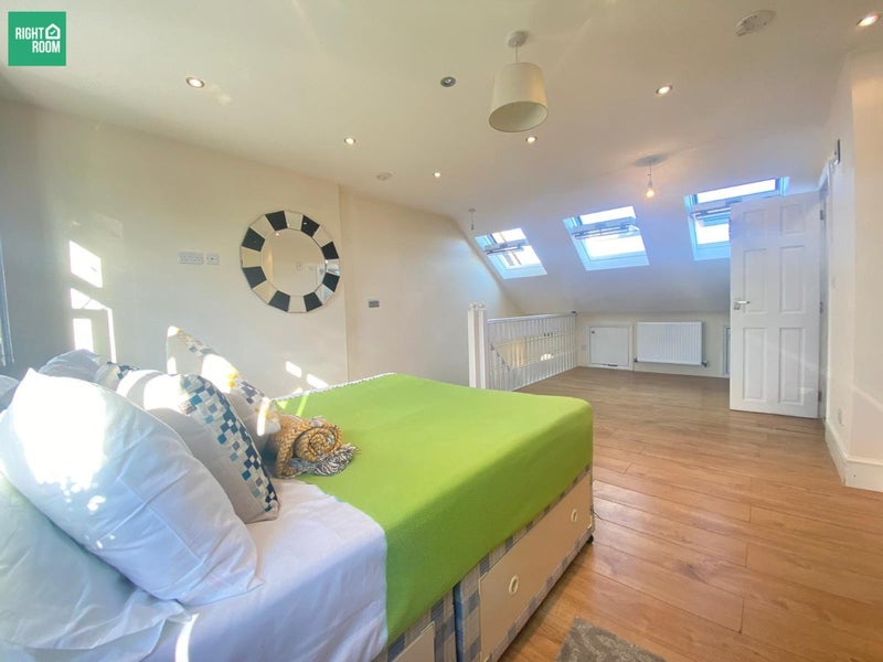 X6 Amazing doubles Ensuites For Rent