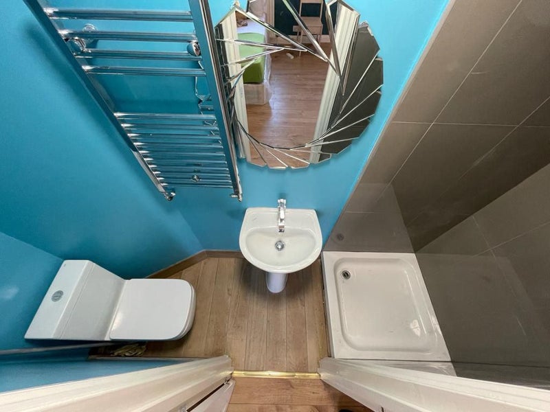 X6 Amazing doubles Ensuites For Rent