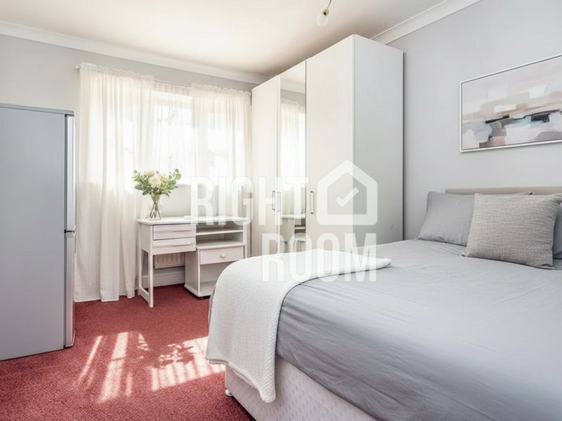 Double room near Canons park