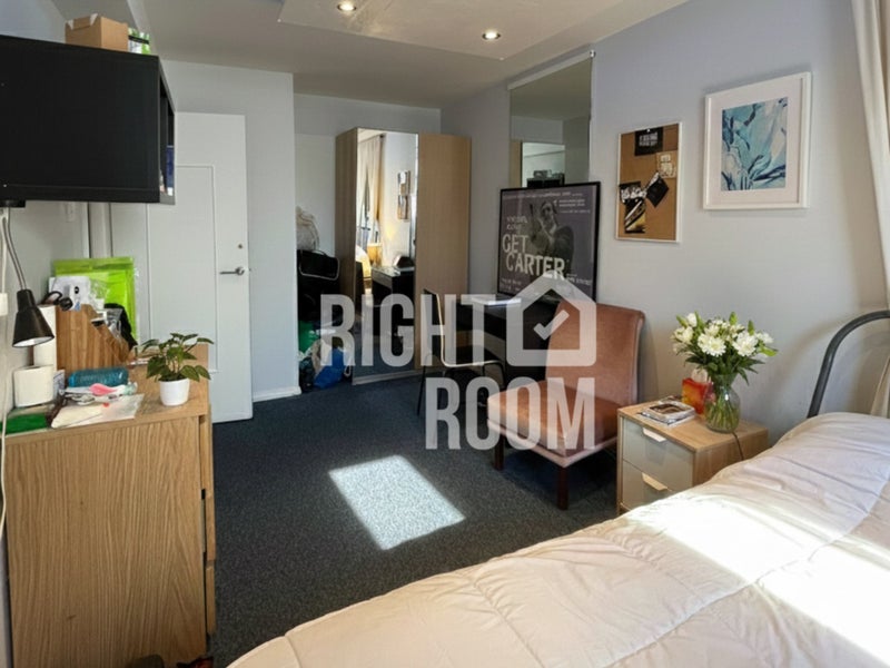 Bright Double Room near Paddington