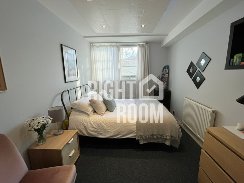 Bright Double Room near Paddington