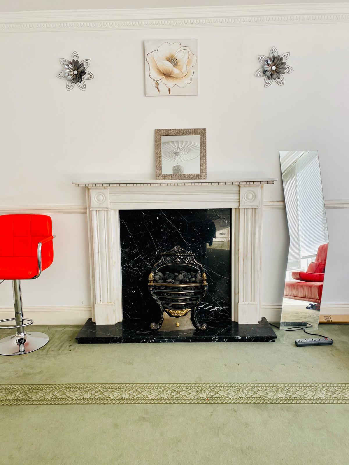 GIANT SIZE BEDROOM AT SURREY QUAYS