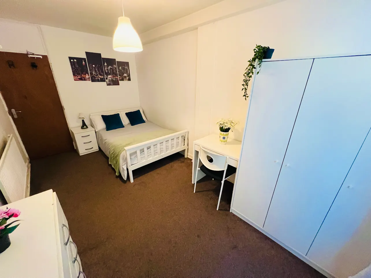 Double room in Chalk Farm