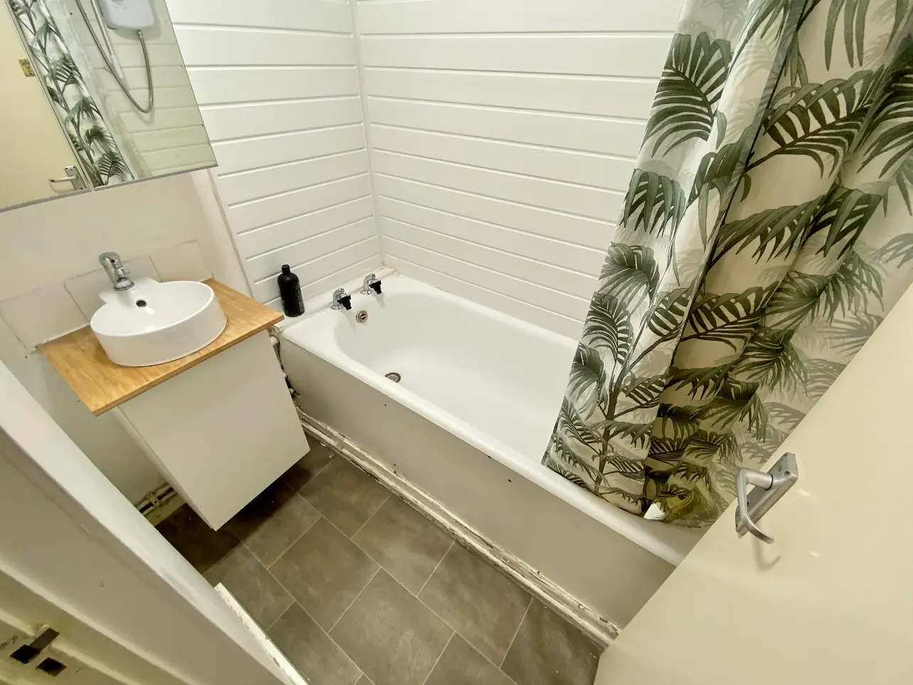 Double room in Westbourne Park