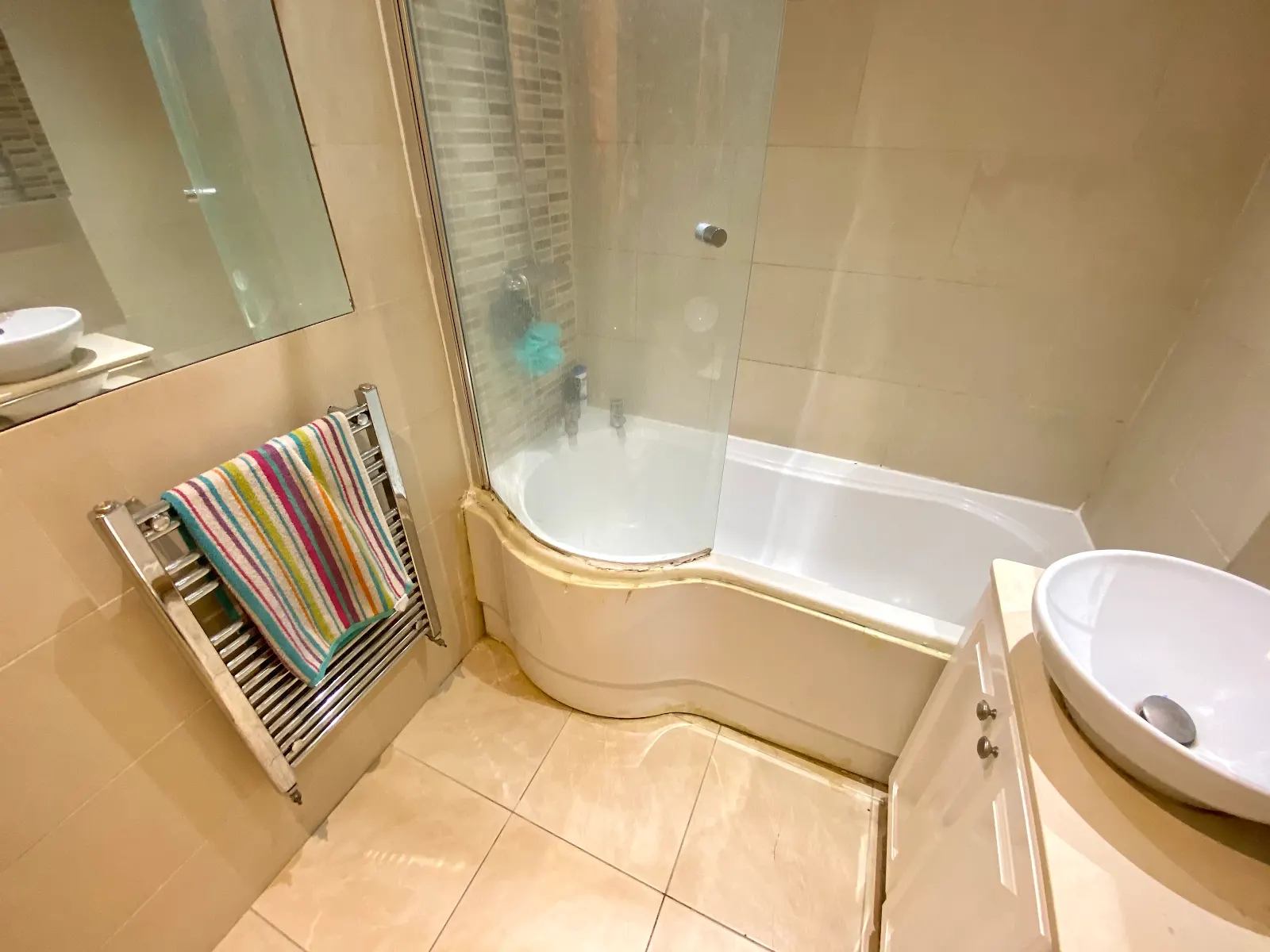 Double room near Westferry 