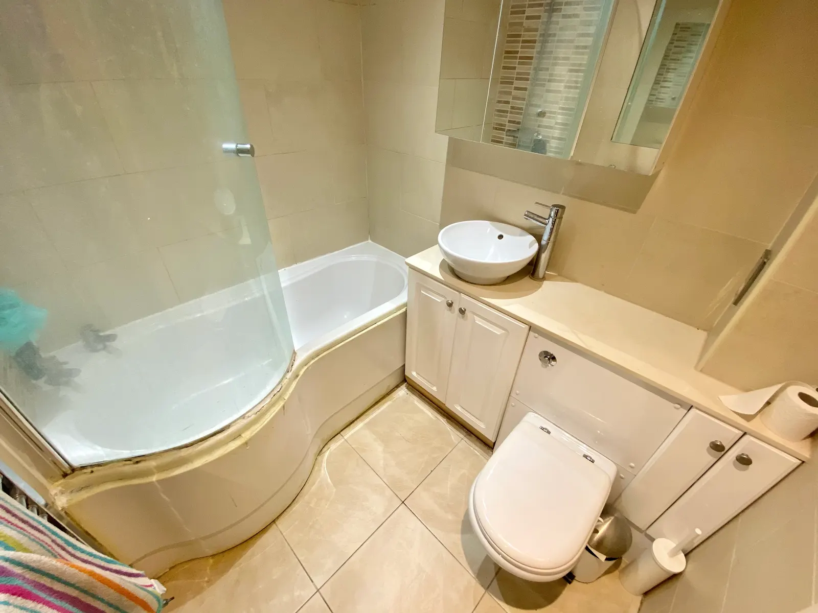 Double room near Westferry 