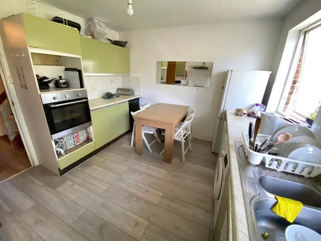 Double room in Acton Town / South Ealing