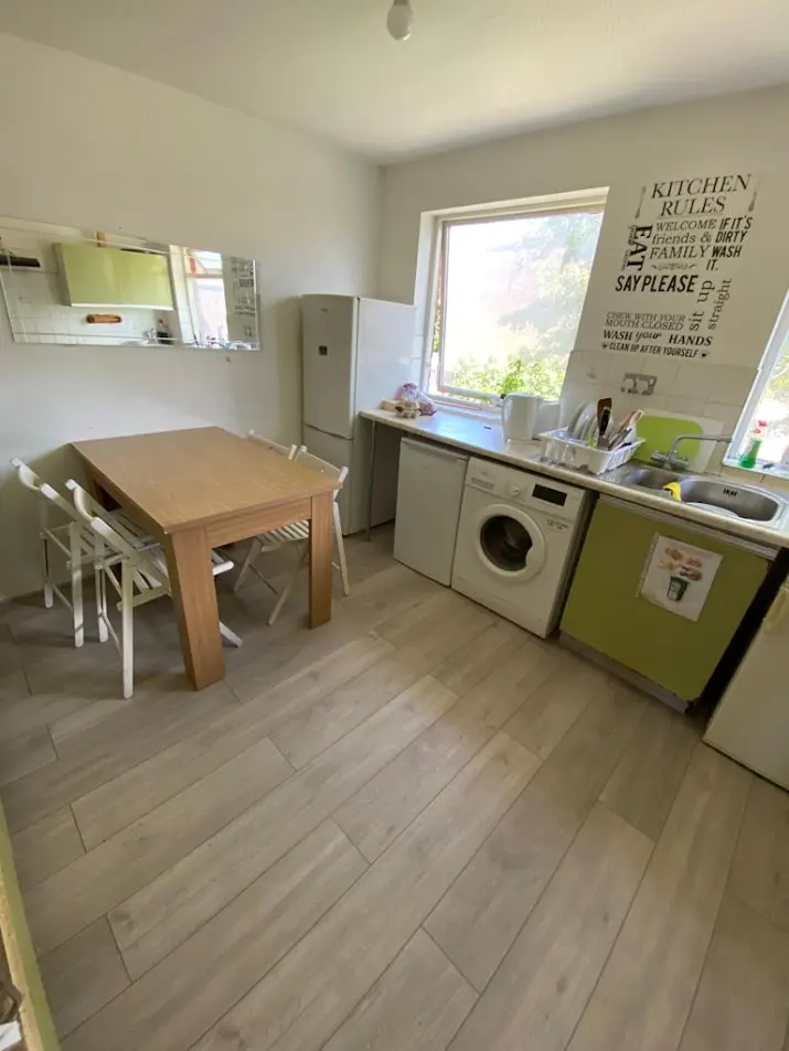 Double room in Acton Town / South Ealing