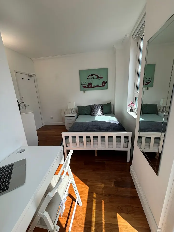 Double room in Crossharbour