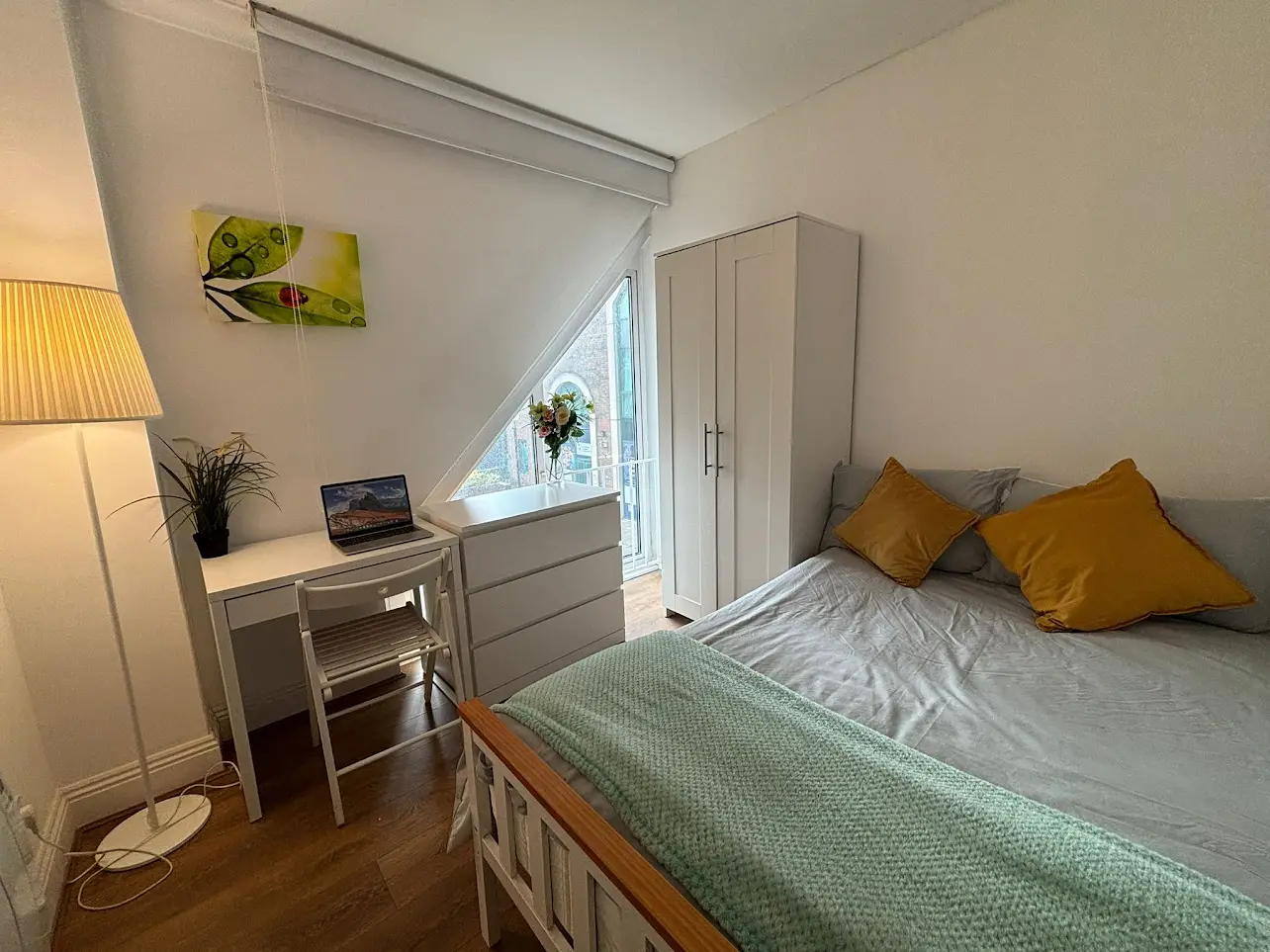 Double room in Crossharbour