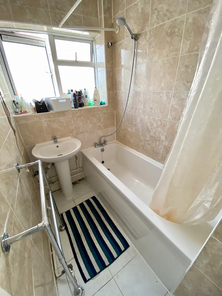 Double room in Victoria / Pimlico