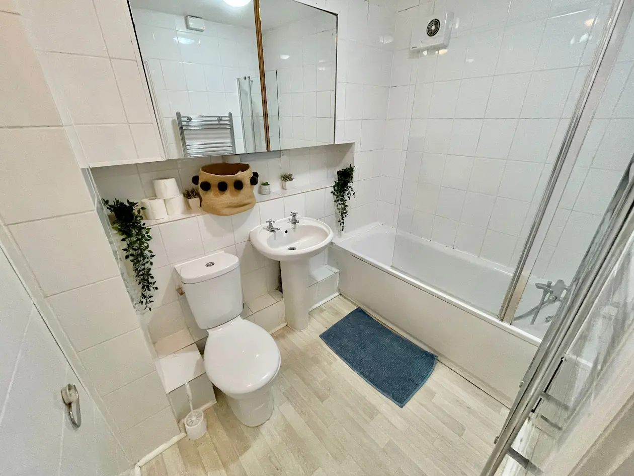 Doubles rooms in Mudchute