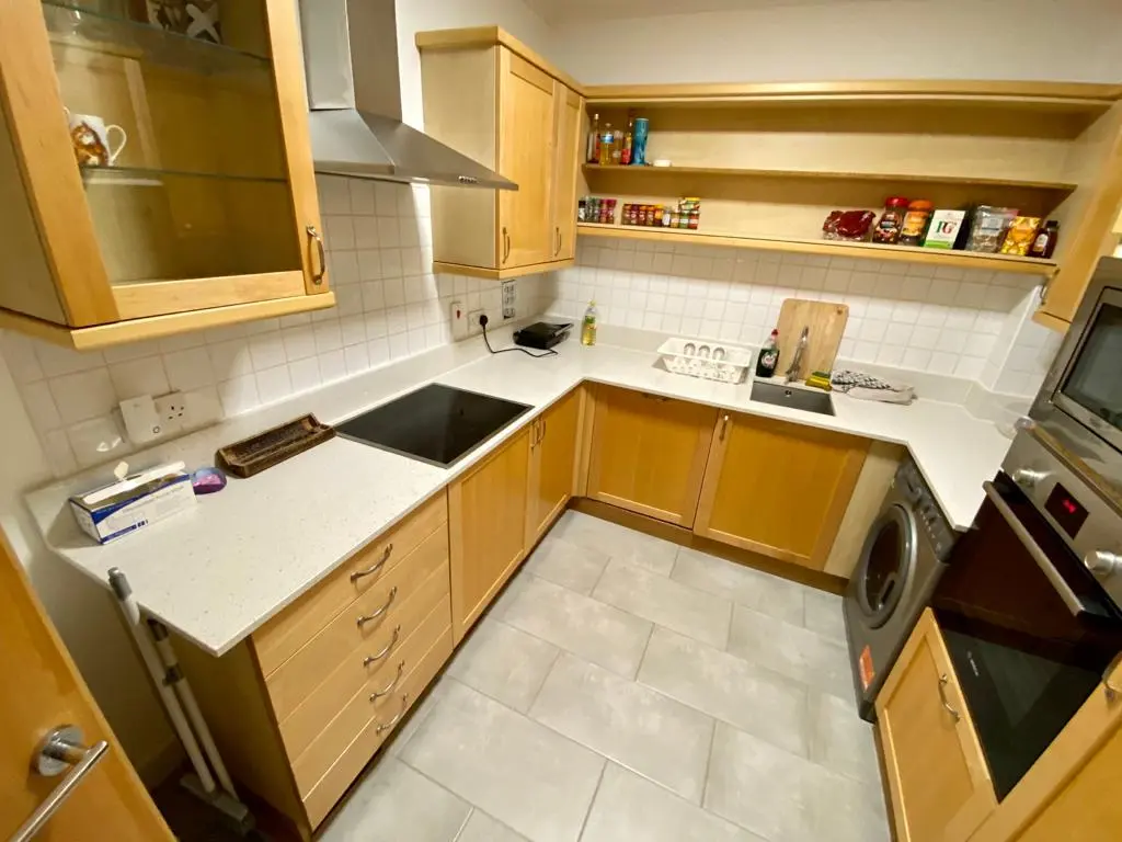 Double room near to Crossharbour