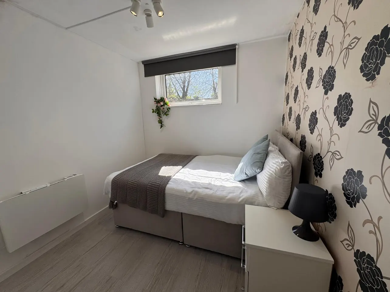 Double room in Crossharbour