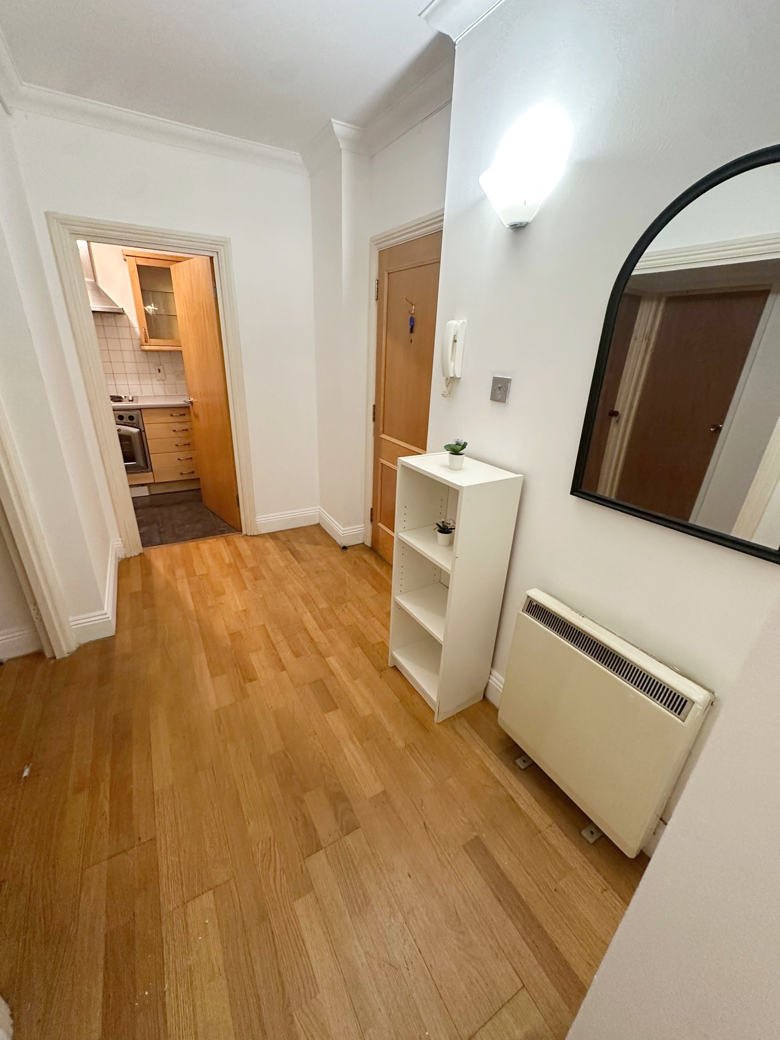 3 Rooms Available in Modern Flat near Canary Wharf