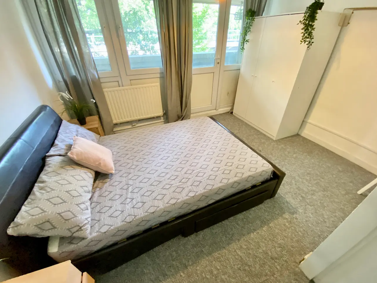 Double room in Westbourne Park