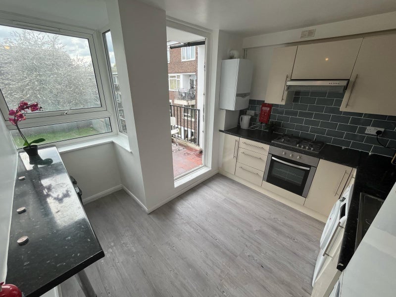  New Single Room in Poplar🥑