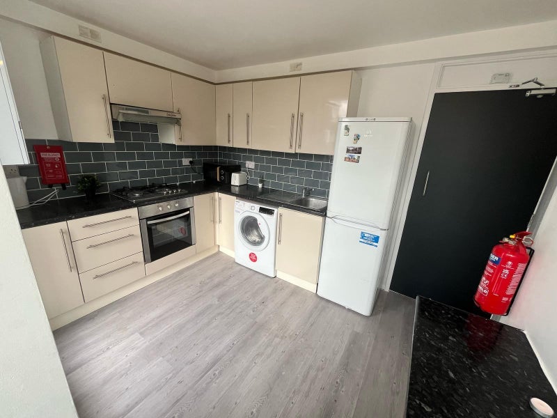  New Single Room in Poplar🥑