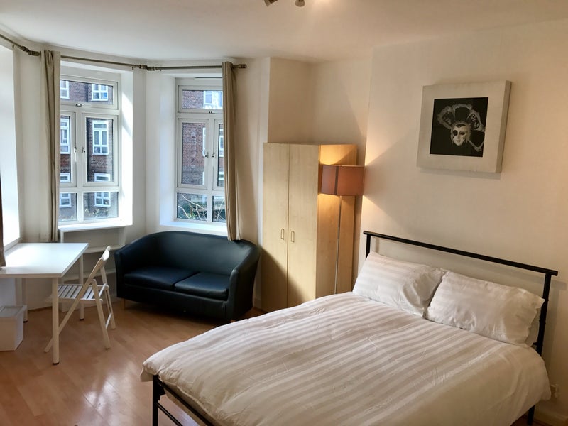 Spacious Room Next to the River