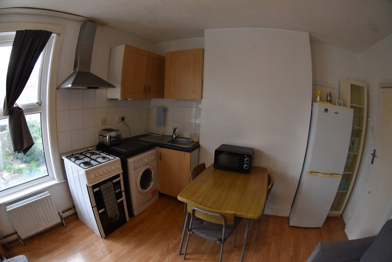 Double room near Tooting Bec