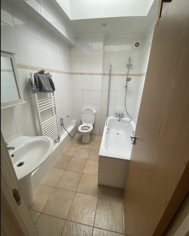 Double room in Balham Station