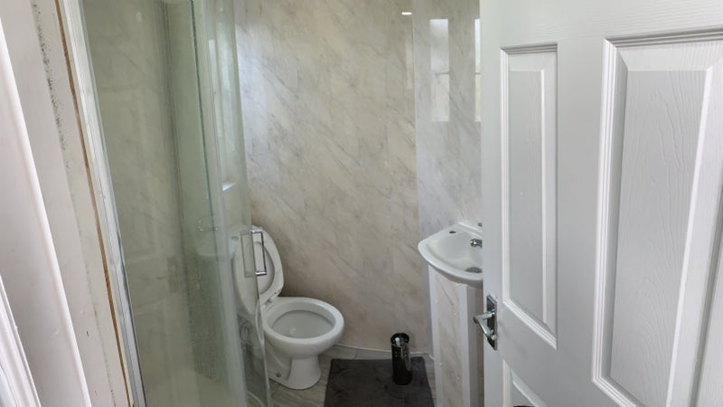 Double room close to Seven Kings Park