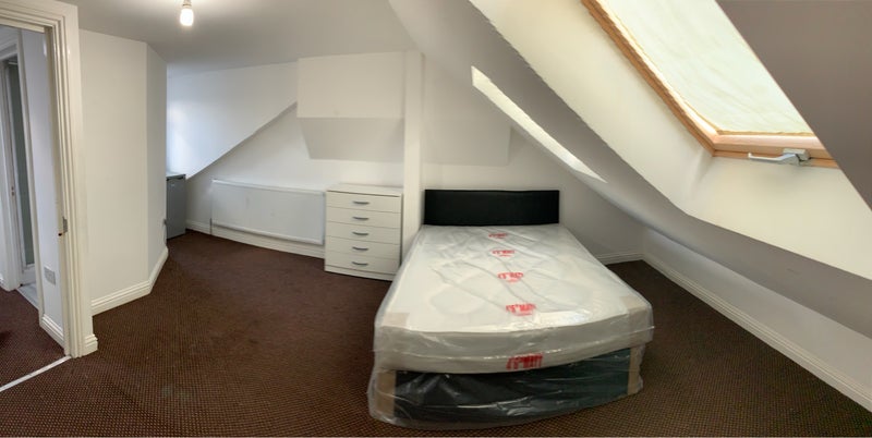 Double room close to Seven Kings Park